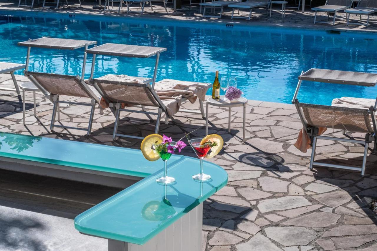 Hotel Alpha Сант'Агнело Екстериор снимка